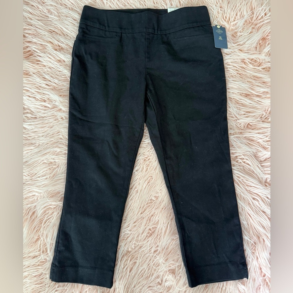 St. Johns Bay Capri Black Pants